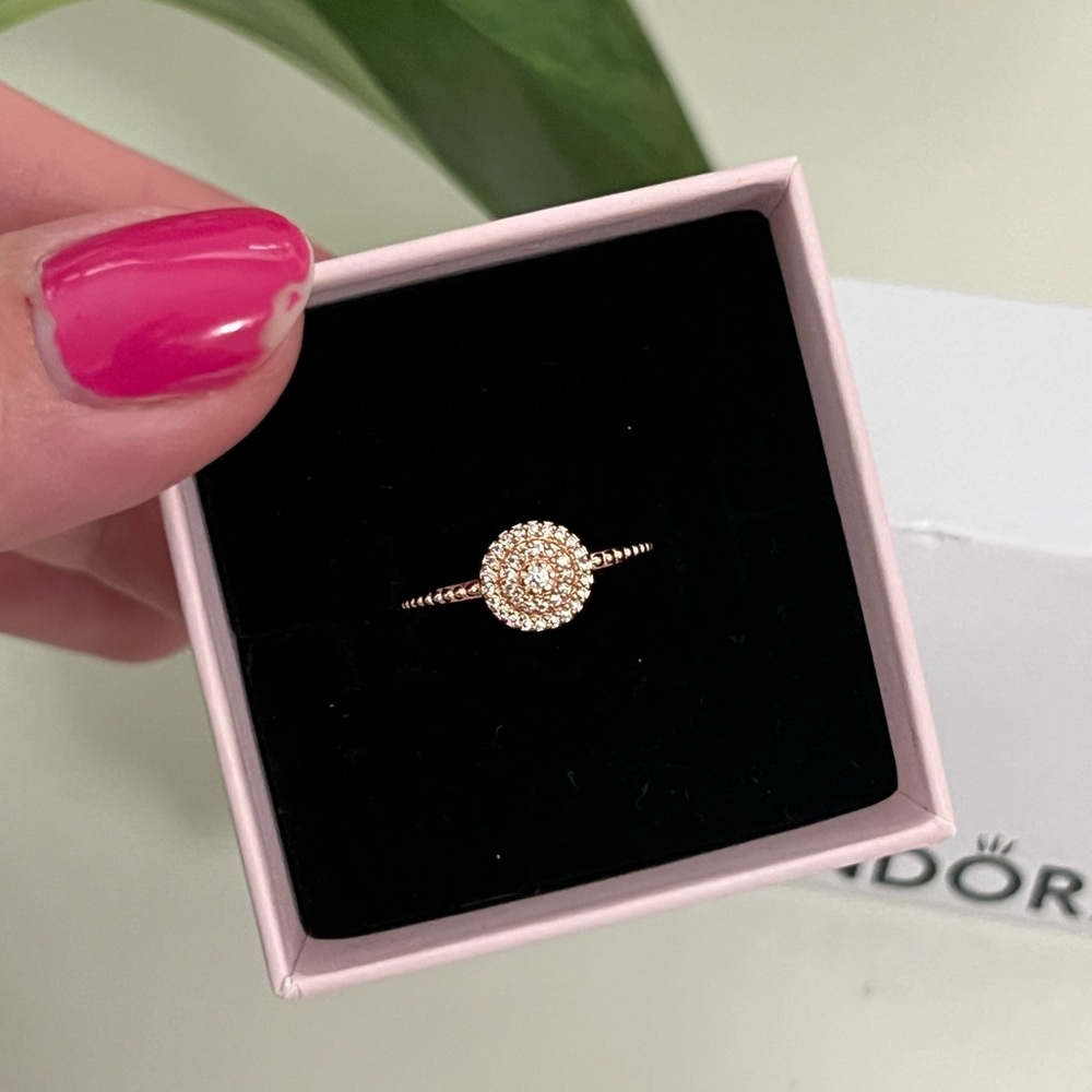 NWT Pandora Rose Gold Elegant Sparkle Ring, Size 4.5